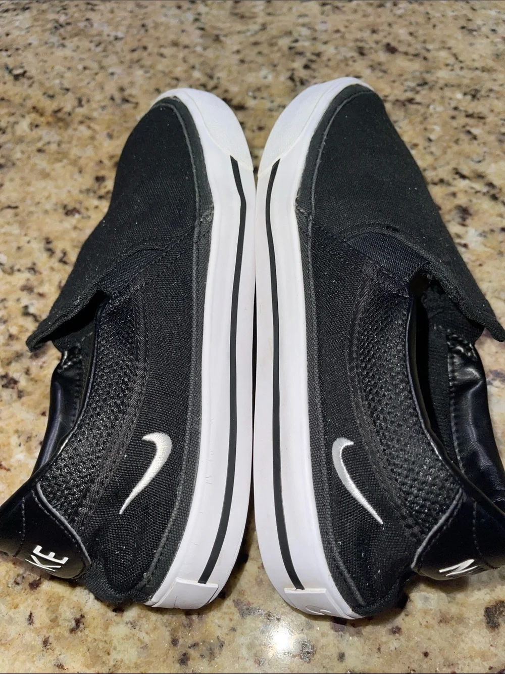 Nike Court Legacy Canvas Slip On